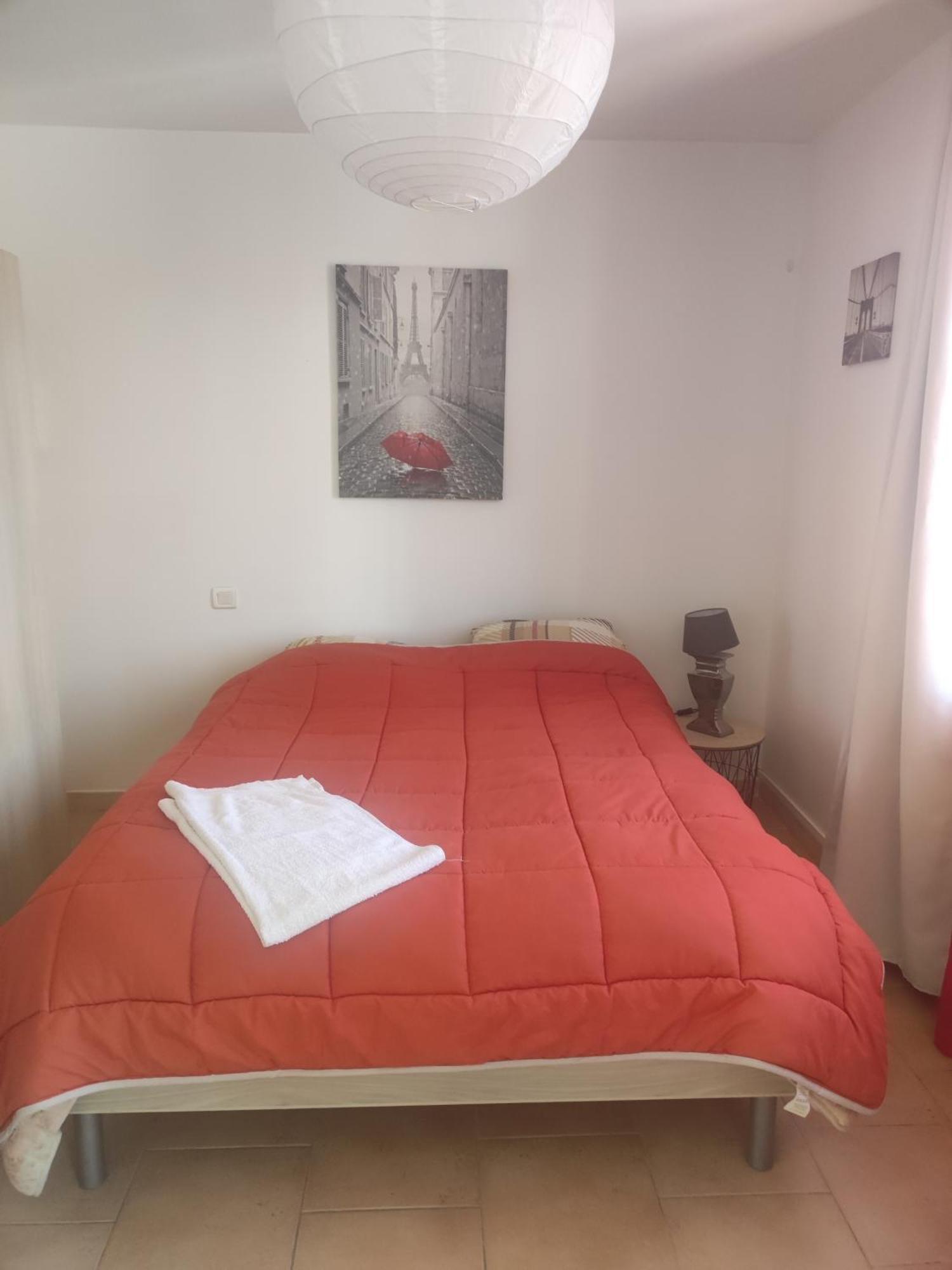 Ingrid Mary Apartment Nimes Phòng bức ảnh