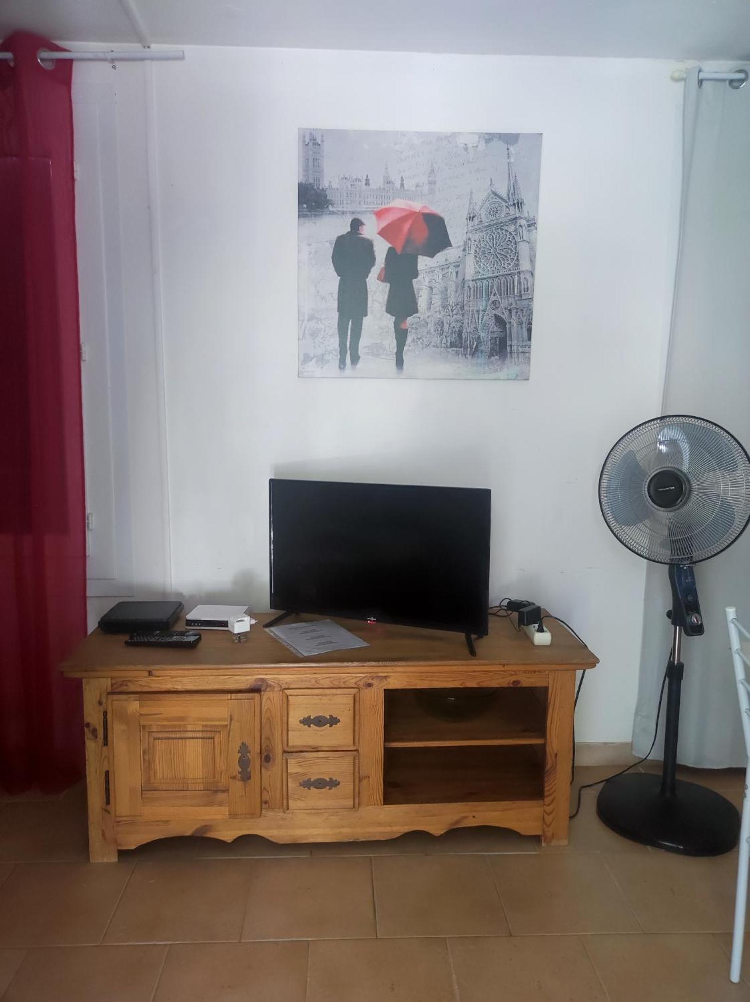 Ingrid Mary Apartment Nimes Phòng bức ảnh