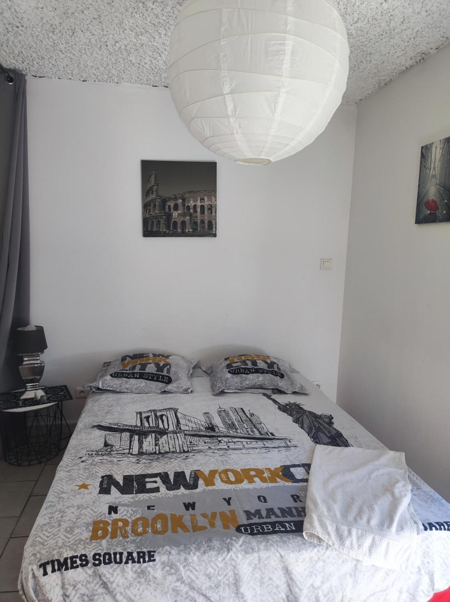 Ingrid Mary Apartment Nimes Phòng bức ảnh